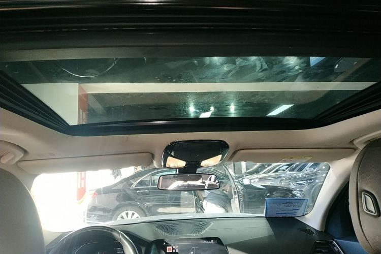 宝马3系 2022款 改款 320Li M运动套装局部细节22