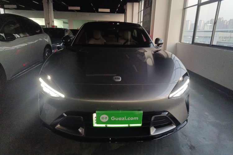 小米汽车 小米YU7 2025款 超长续航高性能四驱Max版车身外观2