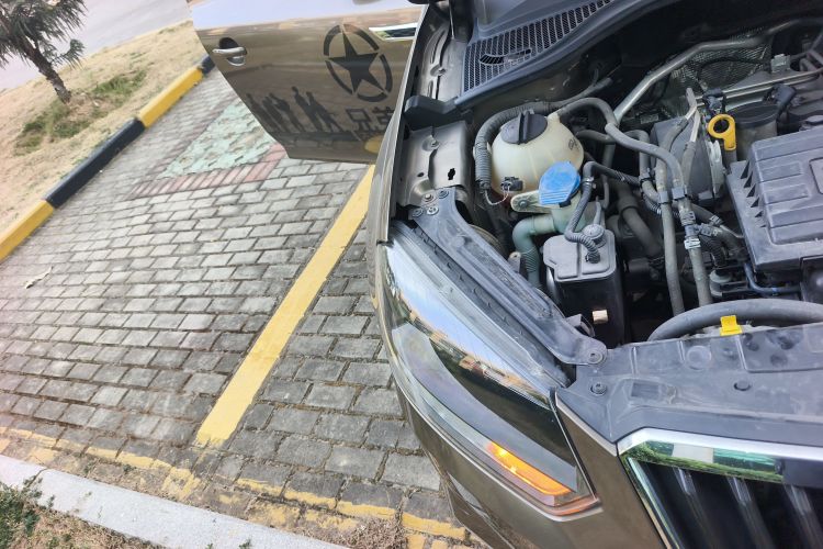 斯柯达 Yeti 2017款 TSI280 DSG前行版车身外观8