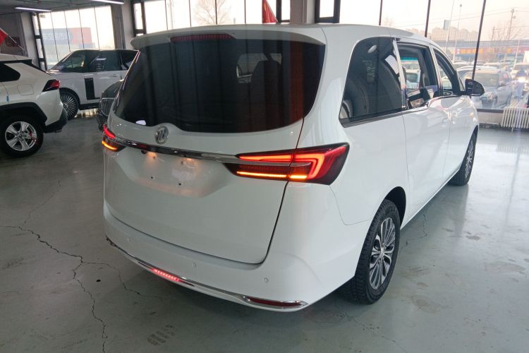 别克GL8 2022款 陆上公务舱 652T 舒适型车身外观6005