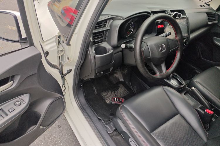 本田 飞度 2016款 1.5L LXS CVT舒适天窗版中控内饰7003