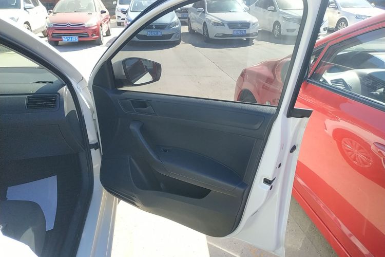 大众 桑塔纳 2019款 1.5L 手动风尚版 国VI中控内饰42