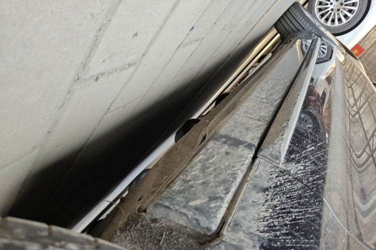 奥迪A6L 2014款 30 FSI 技术型局部细节9001