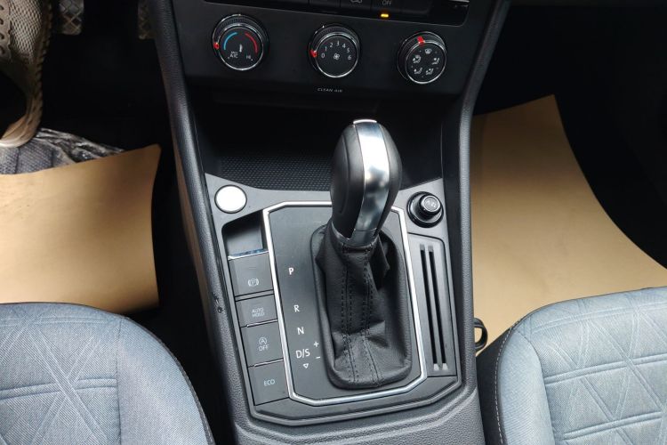 大众 朗逸 2023款 300TSI DSG满逸版中控内饰18