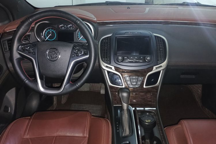 别克 君越 2013款 2.4L SIDI精英舒适型中控内饰7002