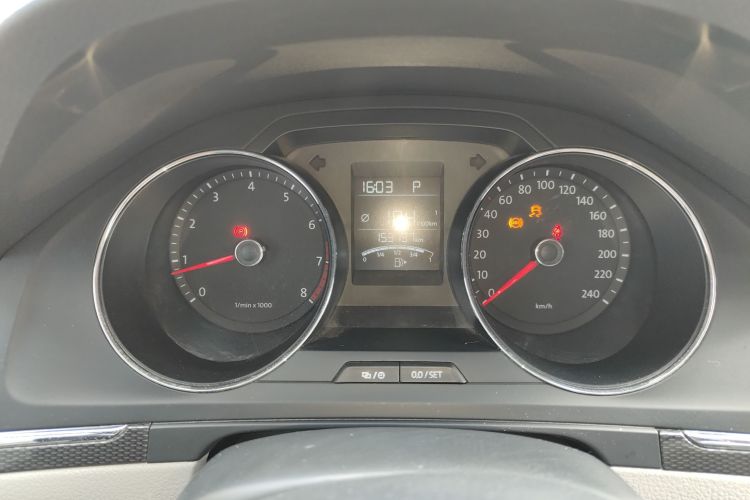 大众 宝来 2014款 1.6L 自动时尚型中控内饰14