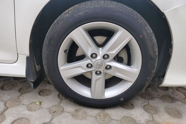 丰田 凯美瑞 2012款 骏瑞 2.0S 耀动版车身外观6002