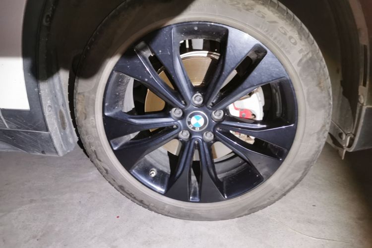 宝马X1 2020款 sDrive20Li 时尚型车身外观10