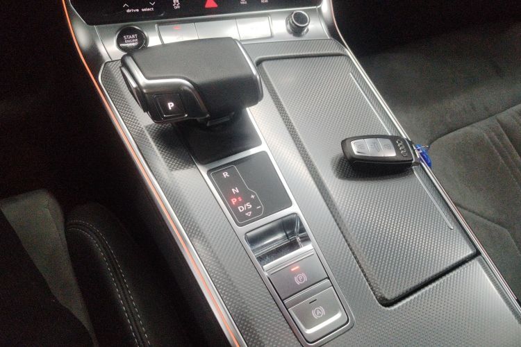 奥迪A6L 2023款 40 TFSI 豪华动感型中控内饰18