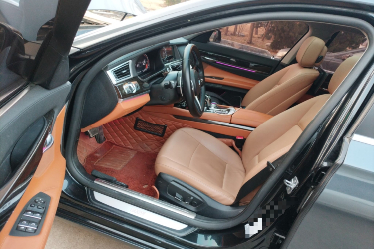 宝马7系 2013款 730Li 领先型中控内饰20
