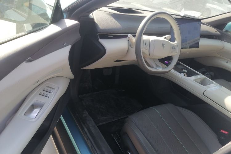 深蓝汽车 深蓝L07 2025款 230Ultra乾崑智驾ADS SE增程版中控内饰20