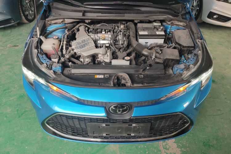 丰田 雷凌 2022款 185T CVT豪华版机舱底盘24