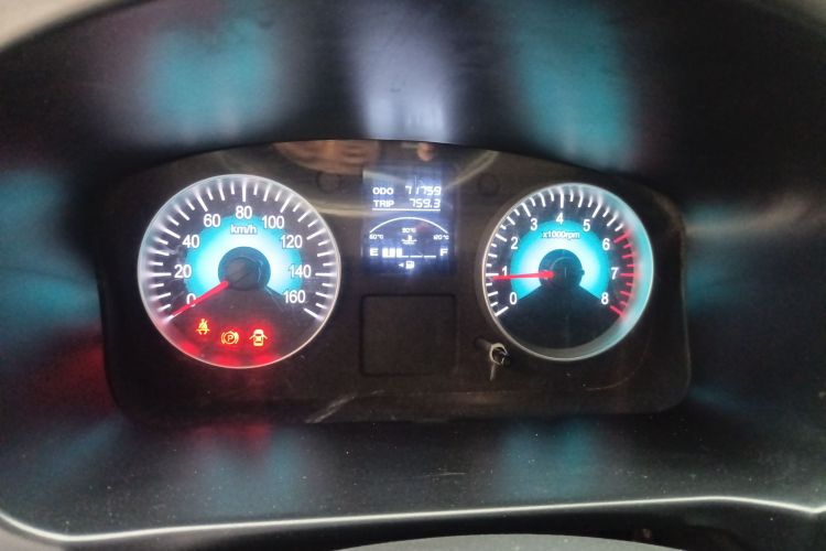 金杯 金海狮M经典 2022款 1.5L 旅行狮客车 6座局部细节14