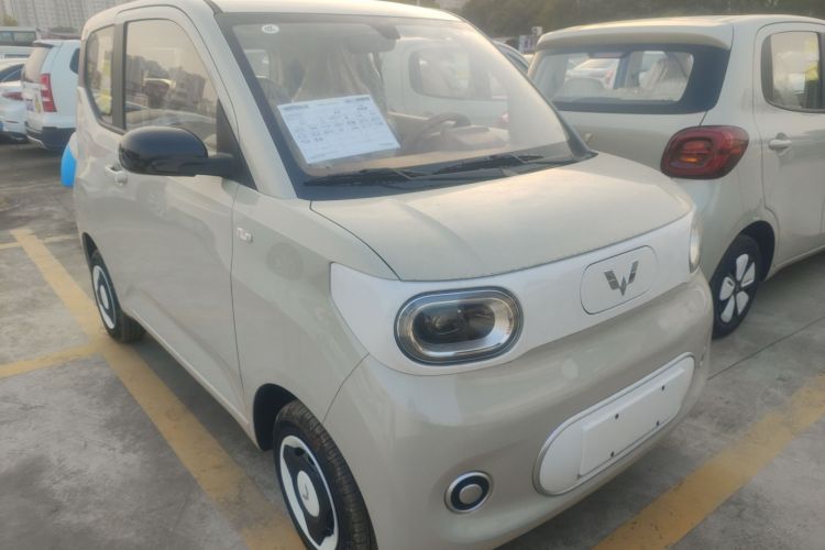 五菱汽车 宏光MINIEV 2024款 第三代 215km 青春版车身外观3