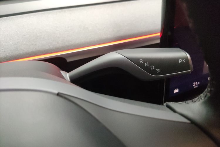 特斯拉 Model Y 2024款 后轮驱动版中控内饰18