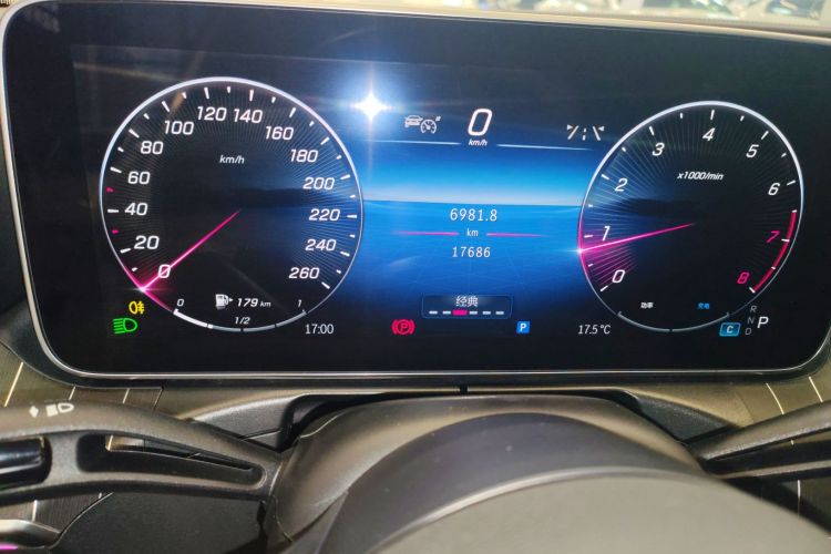 奔驰C级 2023款 改款 C 260 L 运动版中控内饰14