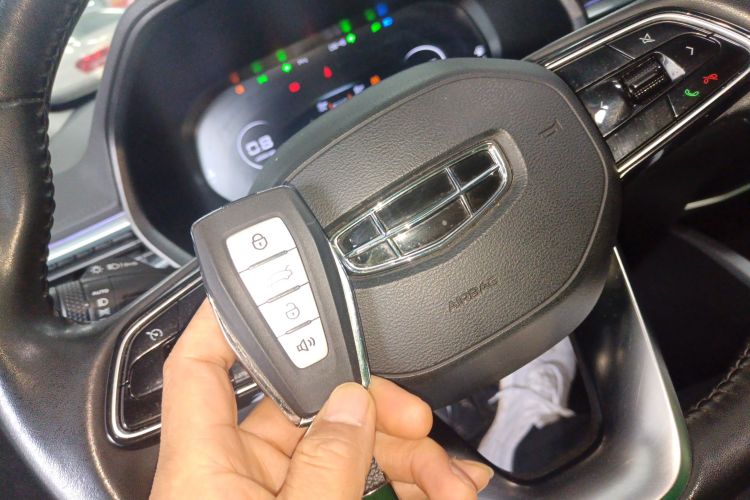 吉利汽车 帝豪 2022款 第4代 1.5L CVT精英型中控内饰7001