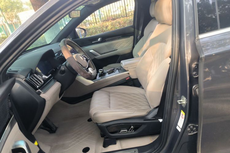 比亚迪 唐新能源 2024款 DM-i 荣耀版 112KM 尊贵型局部细节19