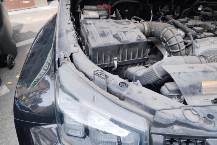 北京BJ40 2018款 PLUS 2.0T 自动四驱城市猎人版局部细节9006