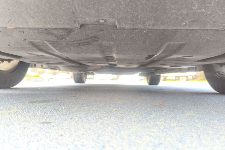 比亚迪 秦PLUS 2024款 荣耀版 DM-i 55KM领先型局部细节9008