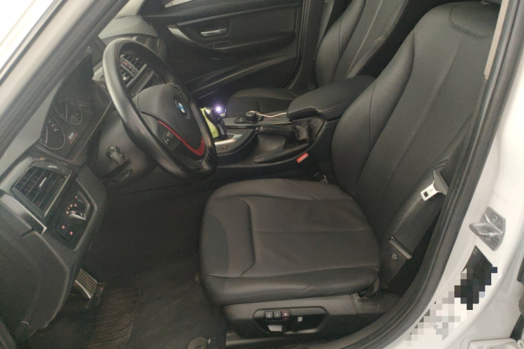 宝马3系 2015款 320Li 超悦版时尚型中控内饰19