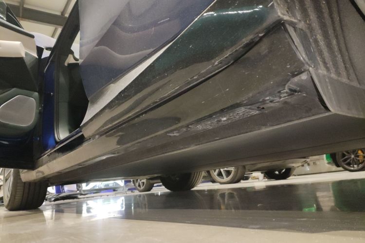 小米汽车 小米YU7 2025款 超长续航后驱版局部细节9002