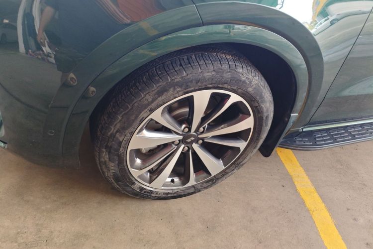 理想汽车 理想ONE 2021款 增程6座版车身外观6002