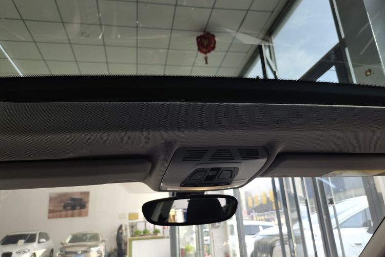 宝马1系 2018款 120i 设计套装型中控内饰22