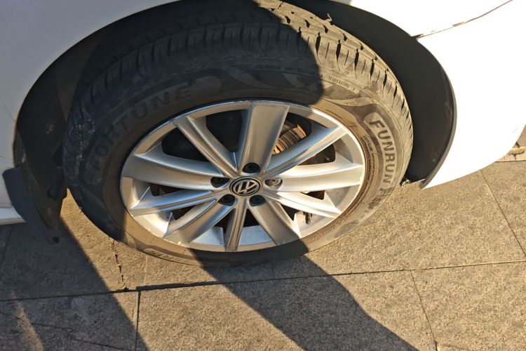 大众 Polo 2014款 1.6L 手动舒适版车身外观10