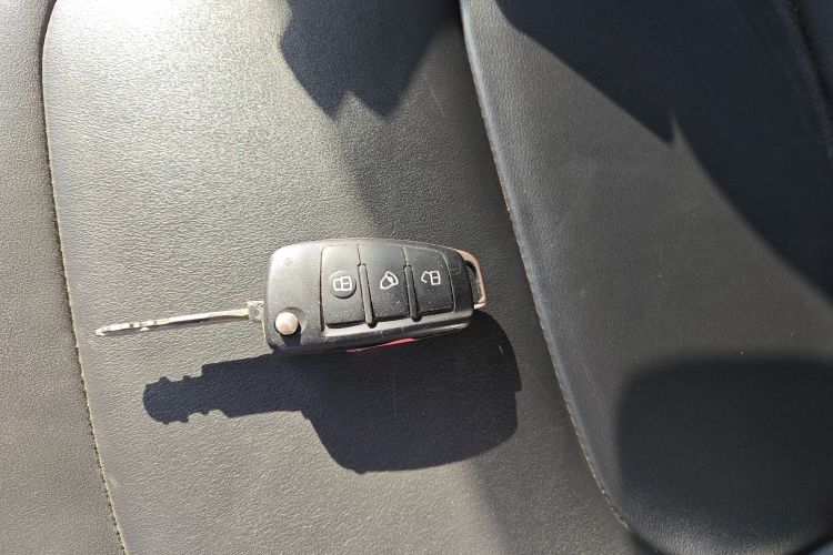 江淮瑞风 瑞风M3 2023款 PLUS 1.5T 7/8座智联版中控内饰11