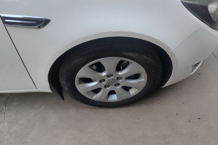 别克 君威 2015款 2.0L 精英时尚型车身外观6007