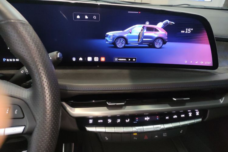 凯迪拉克XT4 2024款 28T 四驱豪华型中控内饰16