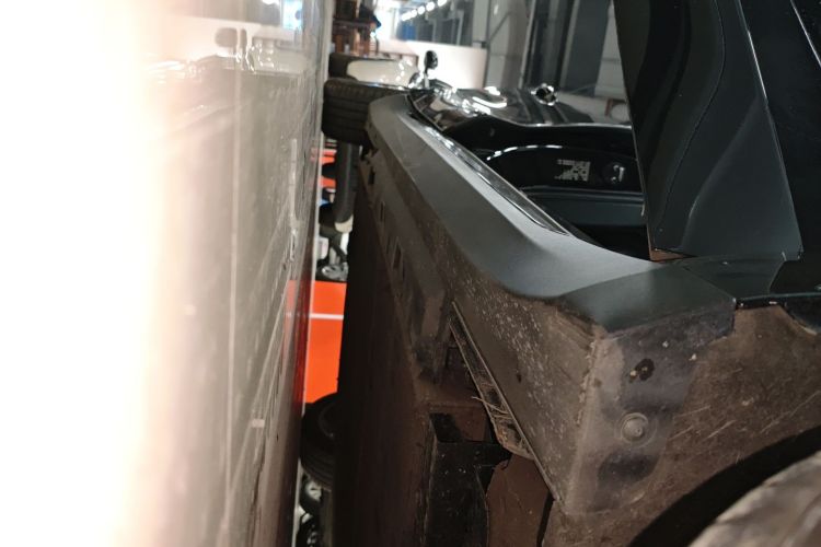 红旗E-QM5 2023款 620km PLUS局部细节9001