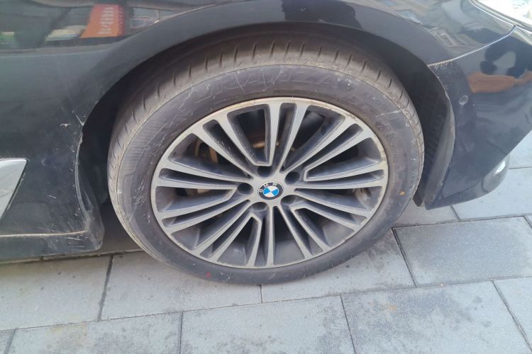 宝马5系 2018款 改款 540Li 行政版车身外观6007