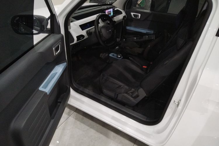 吉利银河 2024款 熊猫mini 200km 耐力熊中控内饰20