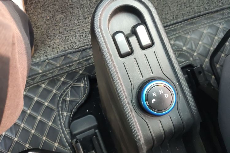 五菱汽车 宏光MINIEV 2020款 悦享款 磷酸铁锂中控内饰18