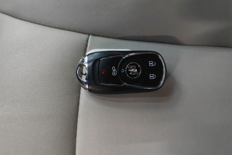 别克GL8 2023款 陆上公务舱 智享型中控内饰7001