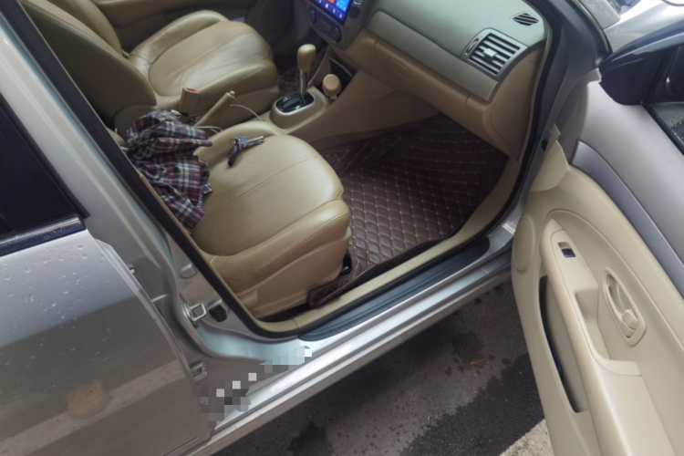 日产 轩逸 2018款 经典 1.6XE CVT舒适版局部细节9005