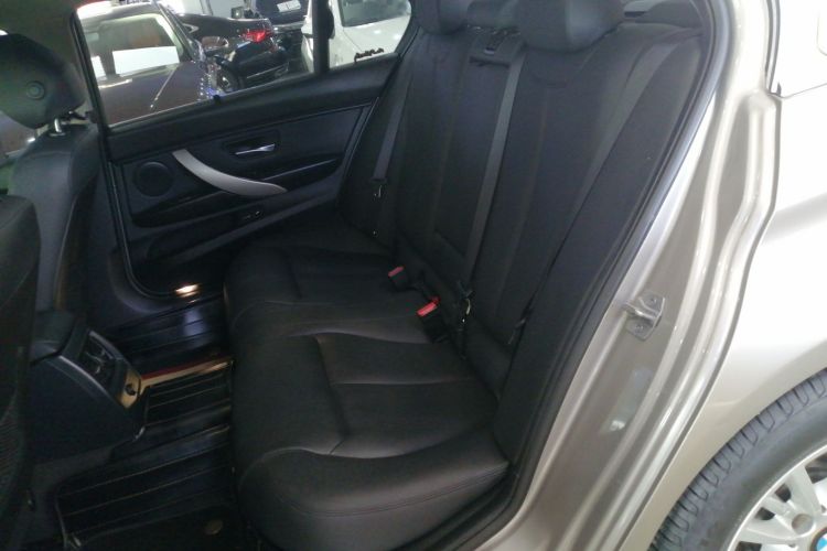 宝马3系 2015款 320Li 超悦版时尚型中控内饰21