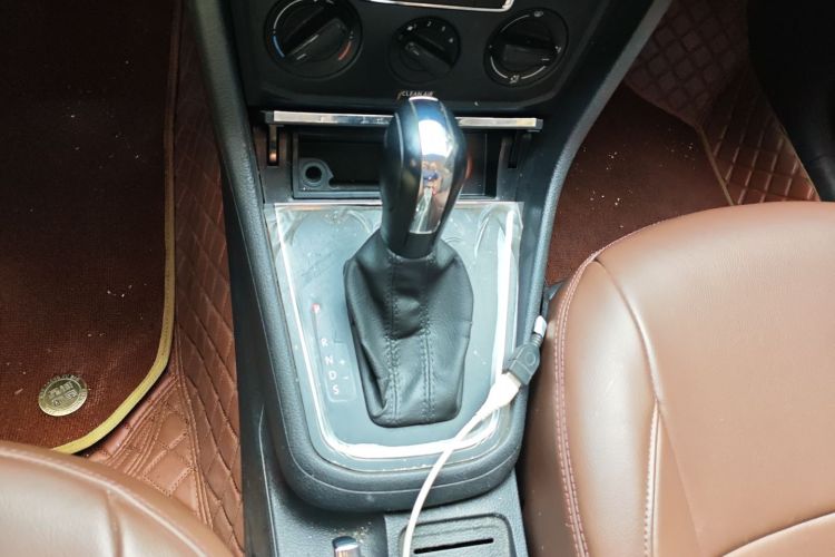 大众 宝来 2017款 1.6L 自动时尚型局部细节18