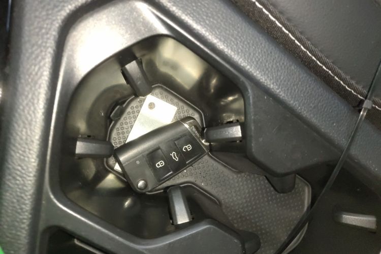 大众 途观L 2018款 改款 330TSI 自动两驱豪华版中控内饰11