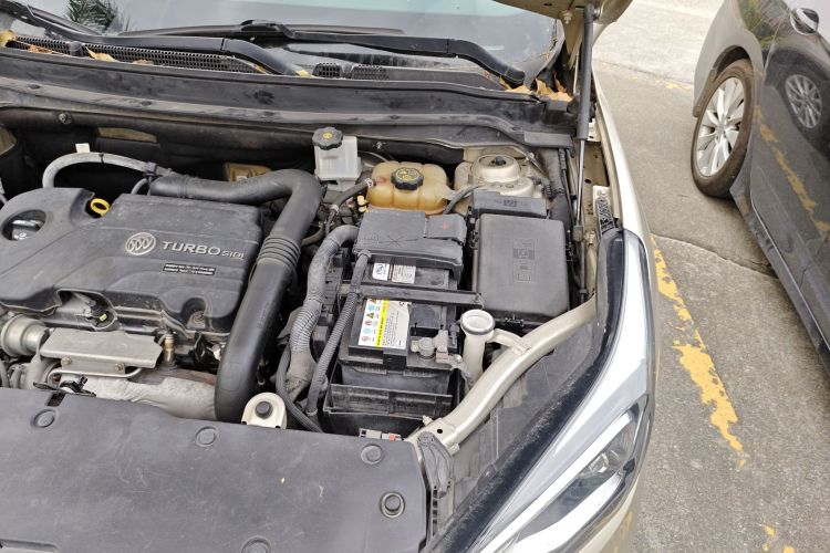 别克 昂科威 2016款 20T 两驱精英型局部细节9006