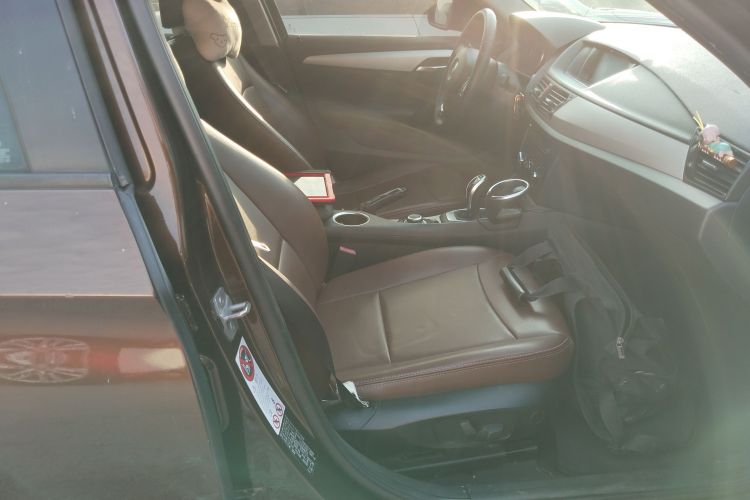 宝马X1 2014款 sDrive18i 时尚型局部细节41