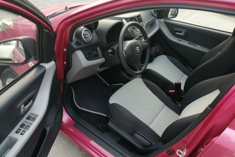 铃木 奥拓 2013款 1.0L 自动豪华型中控内饰7003