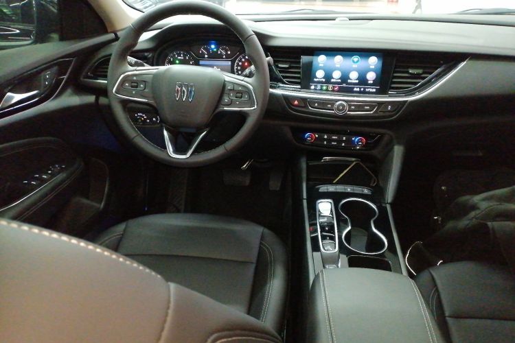 别克 君威 2024款 改款 25T 超享版中控内饰13