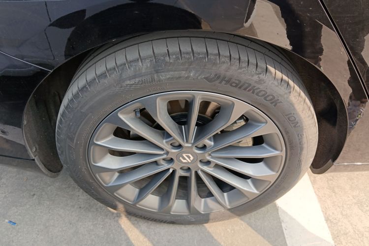 零跑汽车 零跑C01 2024款 纯电 525尊享版车身外观6008