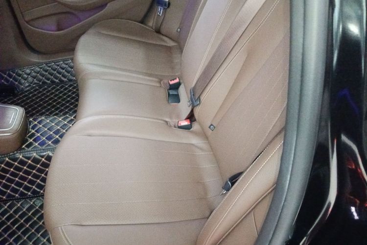 奔驰E级 2023款 E 260 L中控内饰7004