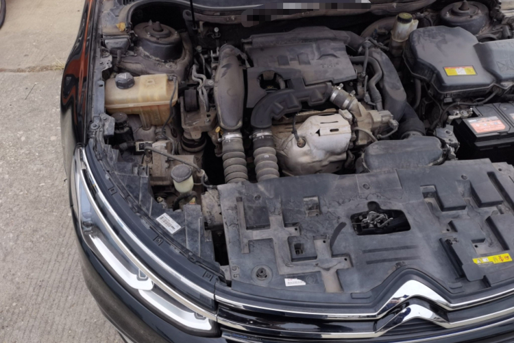 雪铁龙C5 2017款 350THP 自动豪华型机舱底盘25