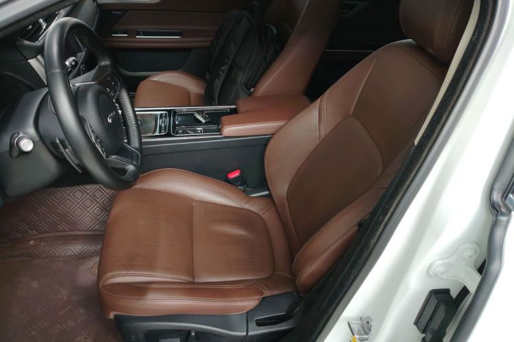 捷豹XFL 2018款 XFL 2.0T 250PS 豪华版中控内饰19