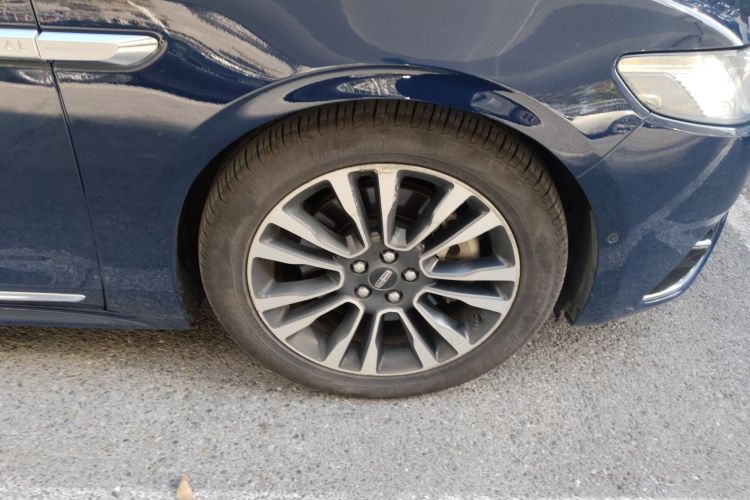 林肯大陆 2018款 3.0T 四驱尊耀版车身外观10